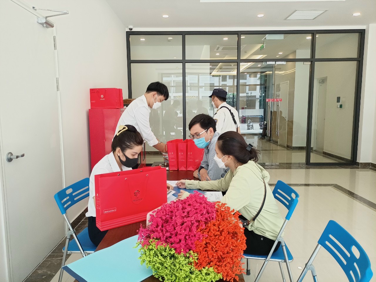 Bàn giao nhà origami